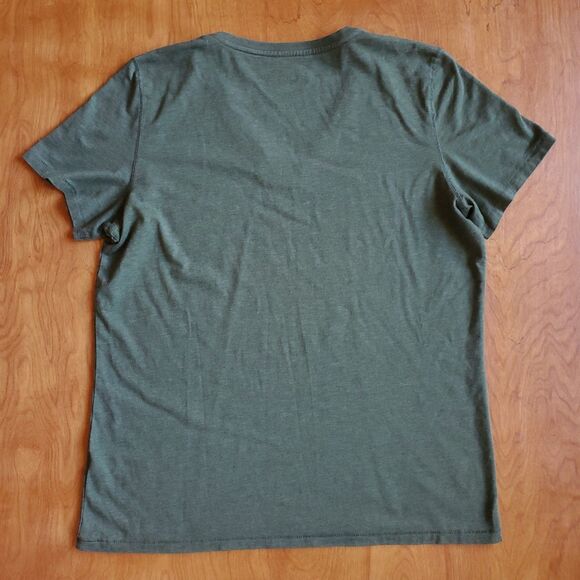 Baylor University V Neck T Shirt Womens L Life is Good Classic Fit Green Hearts - Picture 5 of 9
